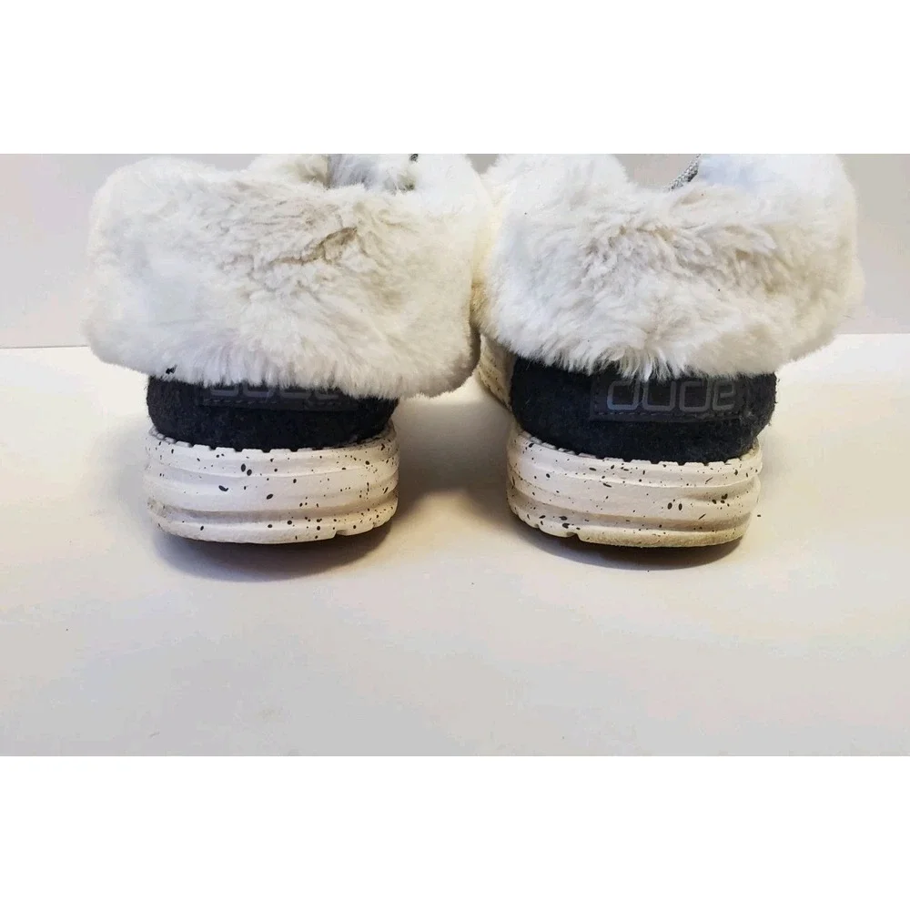Hey Dude Britt Women's Gray/White Faux Fur Lined Lace-Up Low Top US 8 EU 39 - Picture 4 of 8